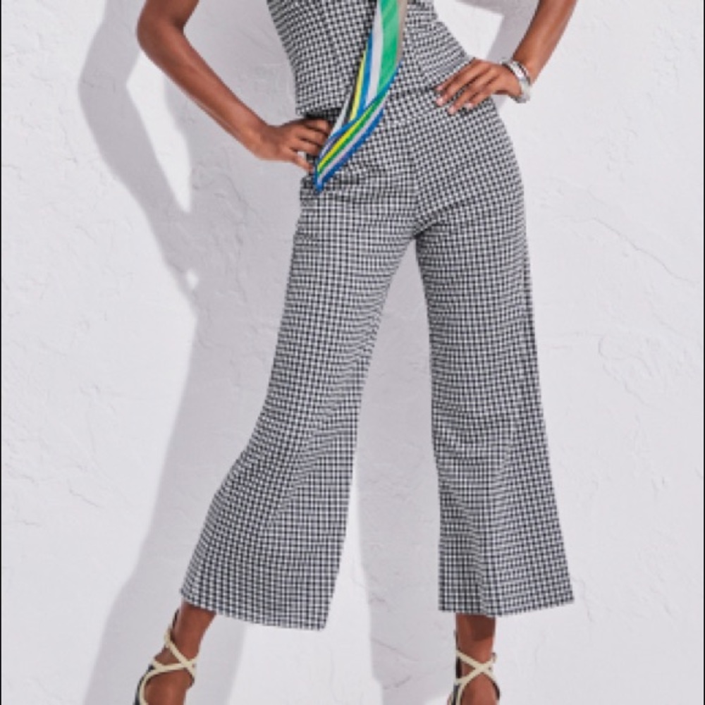 CAbi Bombshell Crops